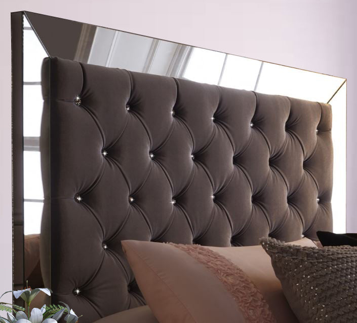 Luxe Lattice Headboard: Glamorous Mirrored Elegance - SAMIRAQ