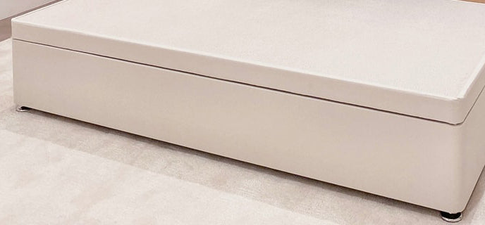 Samiraq Creamy Comfort Panel Bed - Handmade Upholstered Bed in Plush Velvet with 54-Inch Padded Headboard, 18-Inch Footboard, Triple Layer Foam, Optional Gas Lift Storage, Custom Sizes & Free UK Delivery - Perfect for Elegant Bedrooms