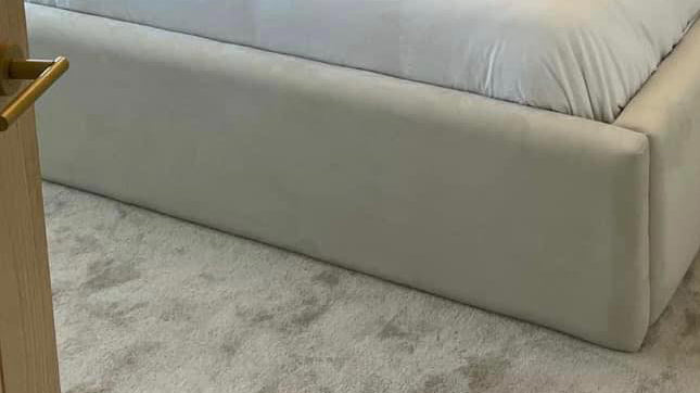 Samiraq Plush Heritage Bed - Handmade Upholstered Panel Bed in Cream Velvet with 52-Inch Padded Headboard, Triple Layer Foam, Optional Gas Lift Storage, Custom Sizes & Free UK Delivery - Perfect for Double, King Size & Kids Bedrooms