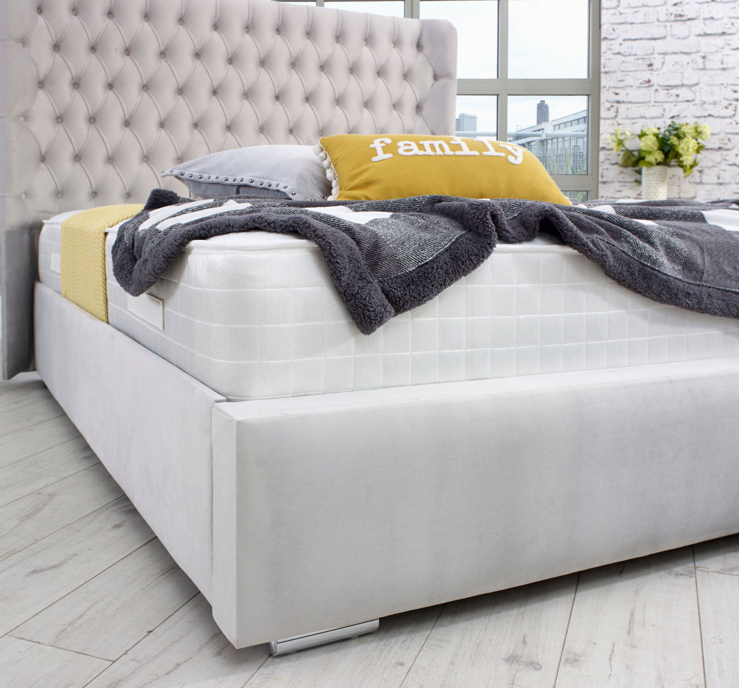 Samiraq Topaz Upholstered Designer Bed - SAMIRAQ