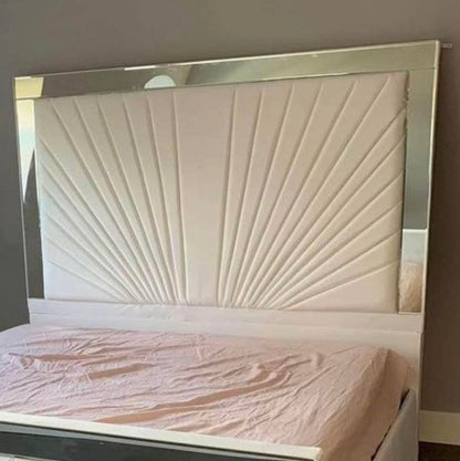 Samiraq Sunrise Serenity Mirror Bed – Radiant Elegance